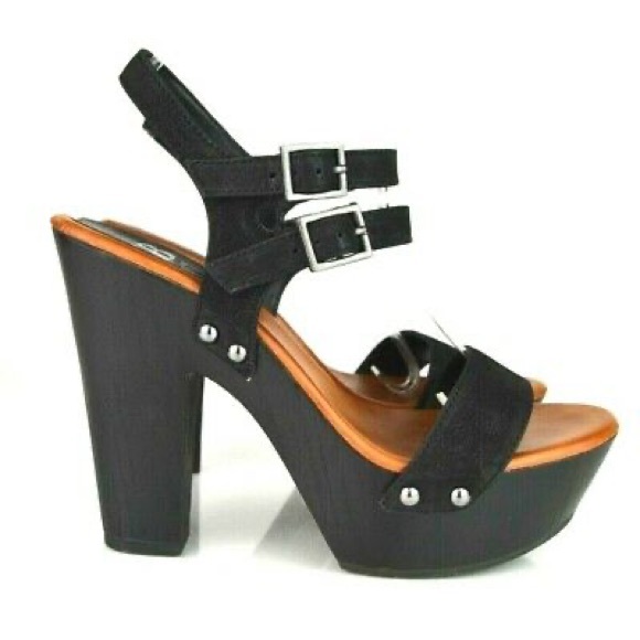 Gianni Bini Shoes - Gianni Bini Strappy Platforms